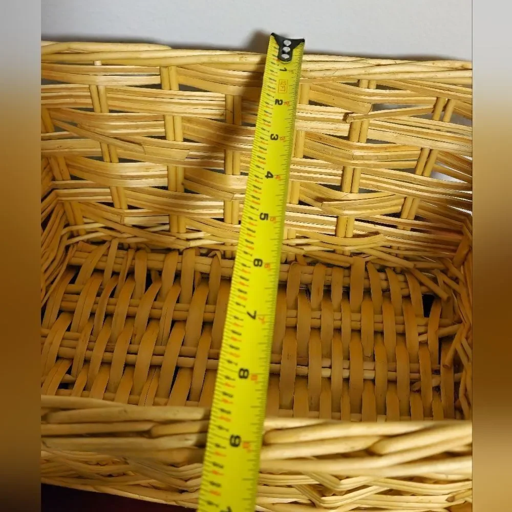 Vintage wicker basket with handles